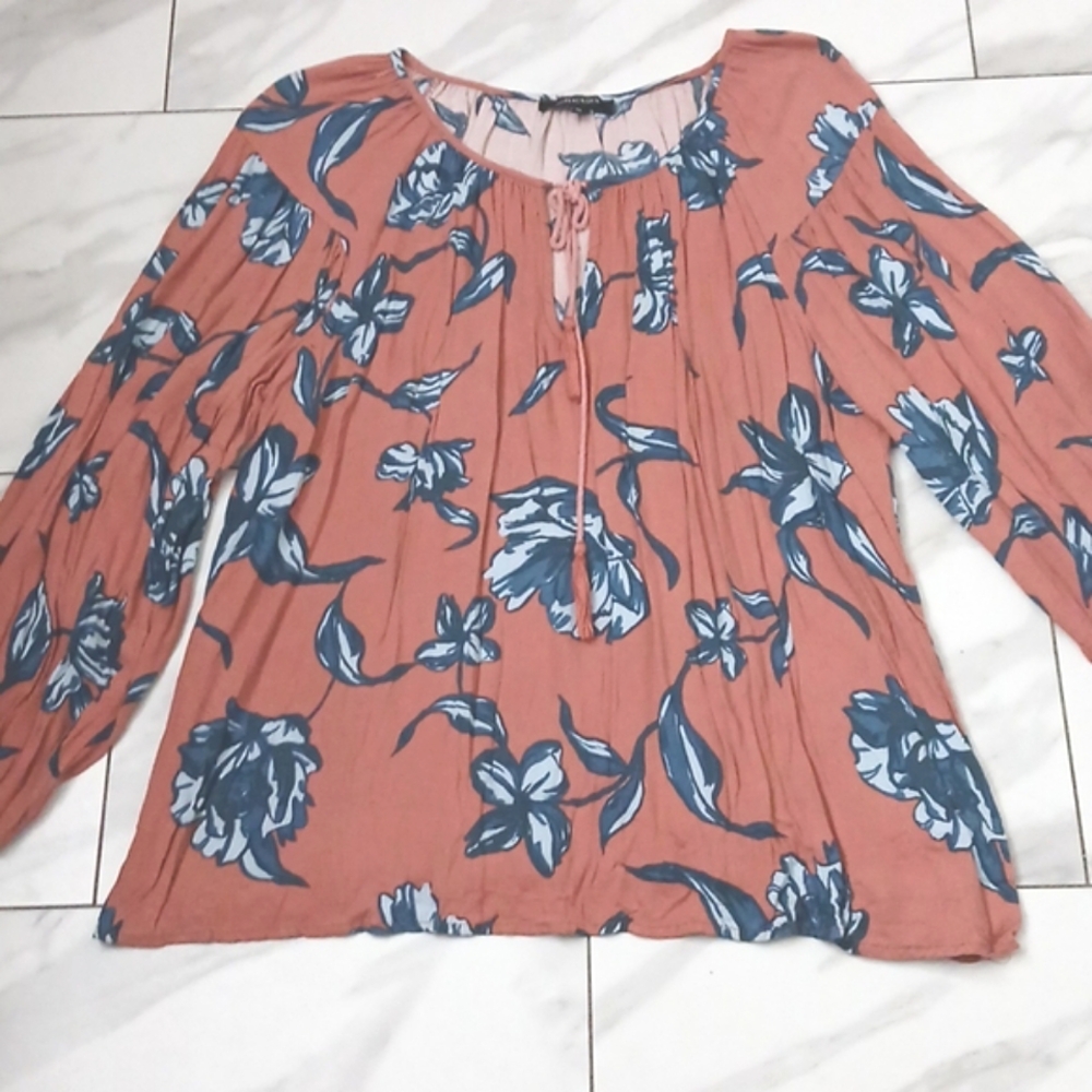 OLIVACEOUS Womens Size M Mauve & Blue Boho Style Relaxed Fit Top